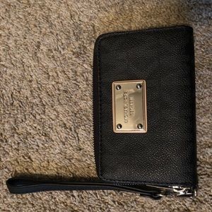 Michael Kors wristlet/wallet